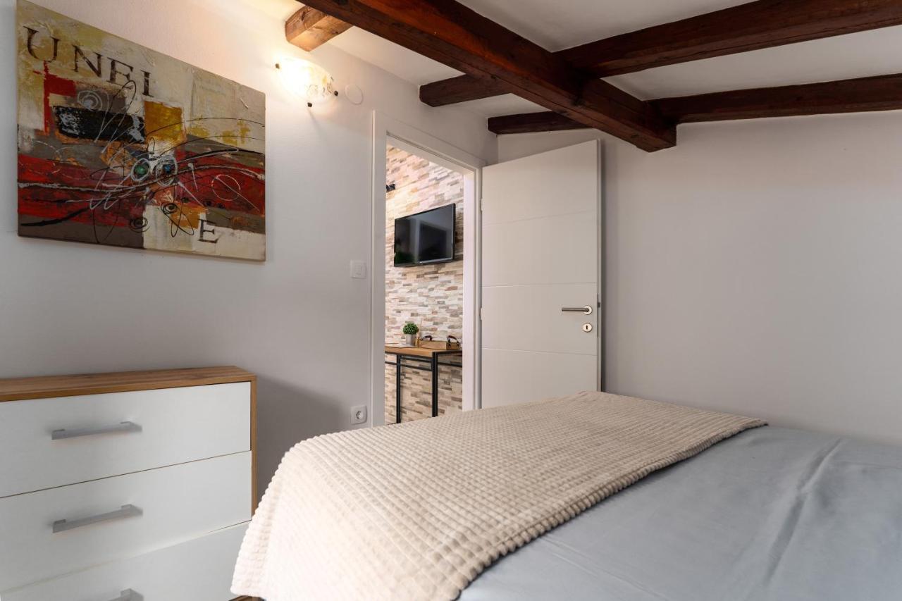 Relax In 2 Bedroom App In Old Town W/Ac And Wifi Rovinj Kültér fotó